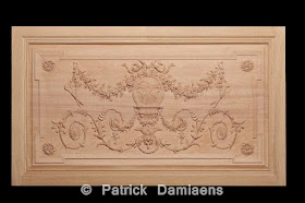 ORNAMENTSCHNITZER Patrick Damiaens: Geschnitzter Holztäfelungen