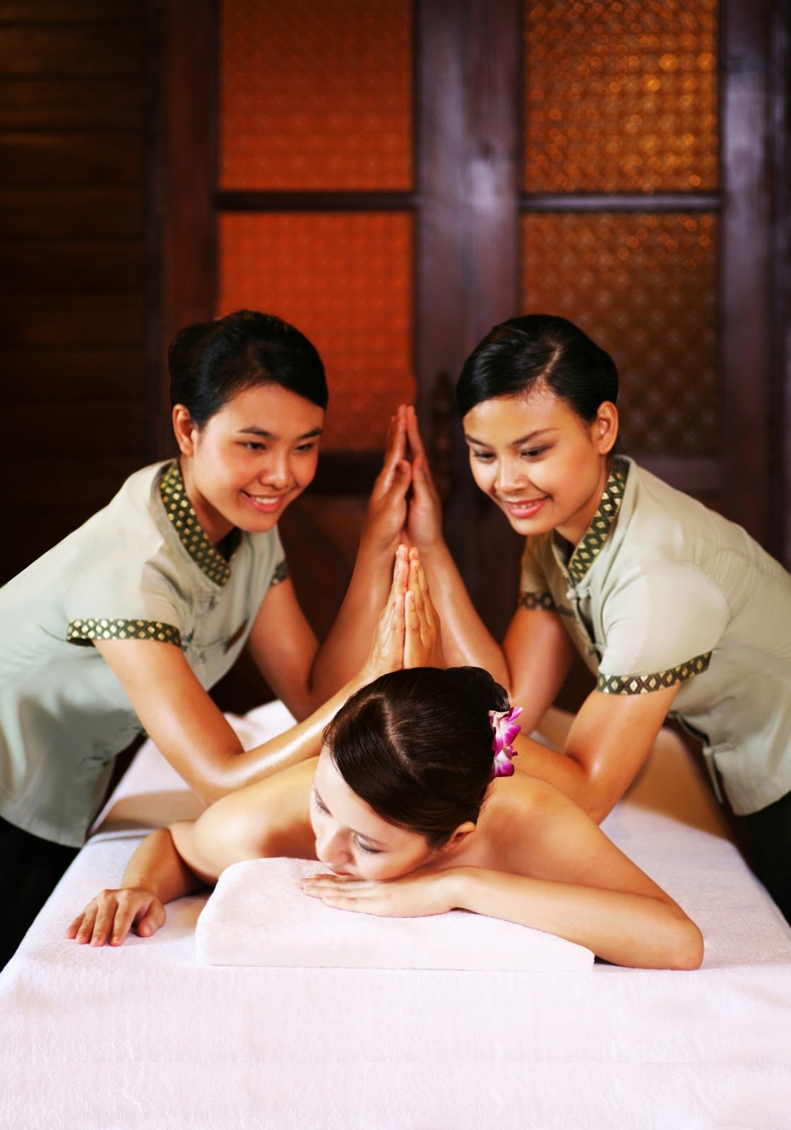 Oasis Four Hands Massage Photo Courtesy Of Oasis Spa 