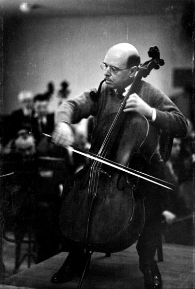 Famous Pipe Smokers: Pablo Casals