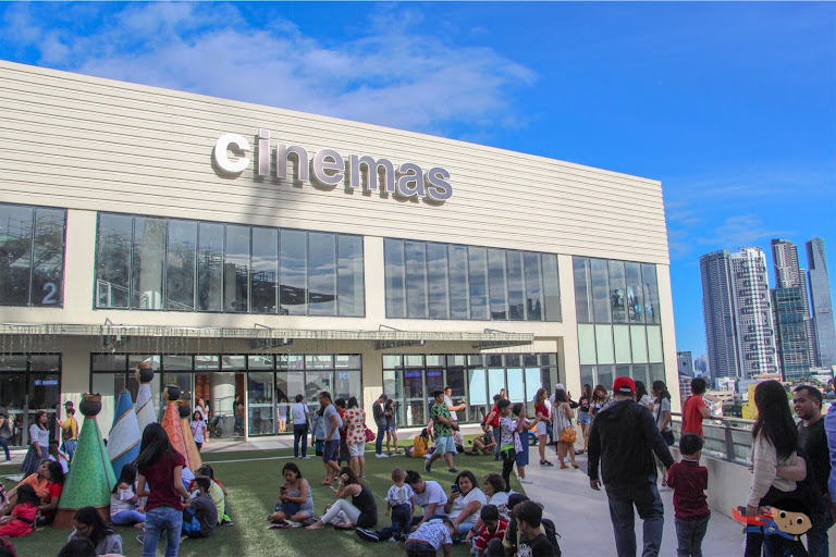 A Quick Tour in Circuit Mall pond, sky garden and more Wander Kid