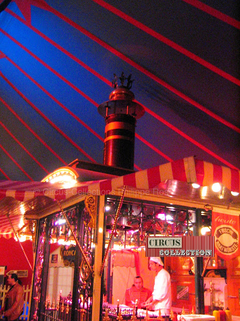 remorque grill a saucisse du Circus Roncalli 2006 