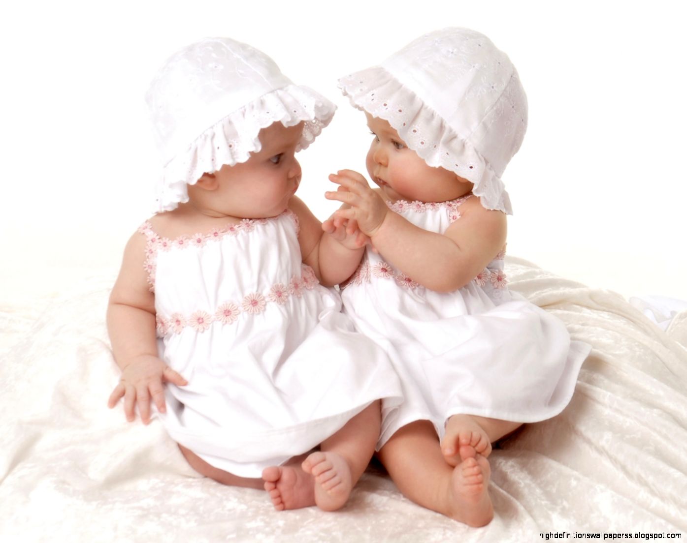 Download Baby Me Wallpapers Wallpaper Download Baby Me Wallpapers Wallpaper