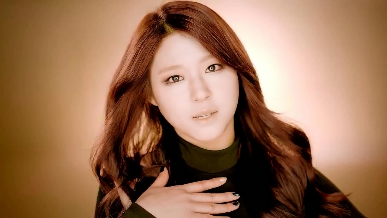 Οι AoA έχουν sexy comeback με το Miniskirt (+who-is-who) | I say