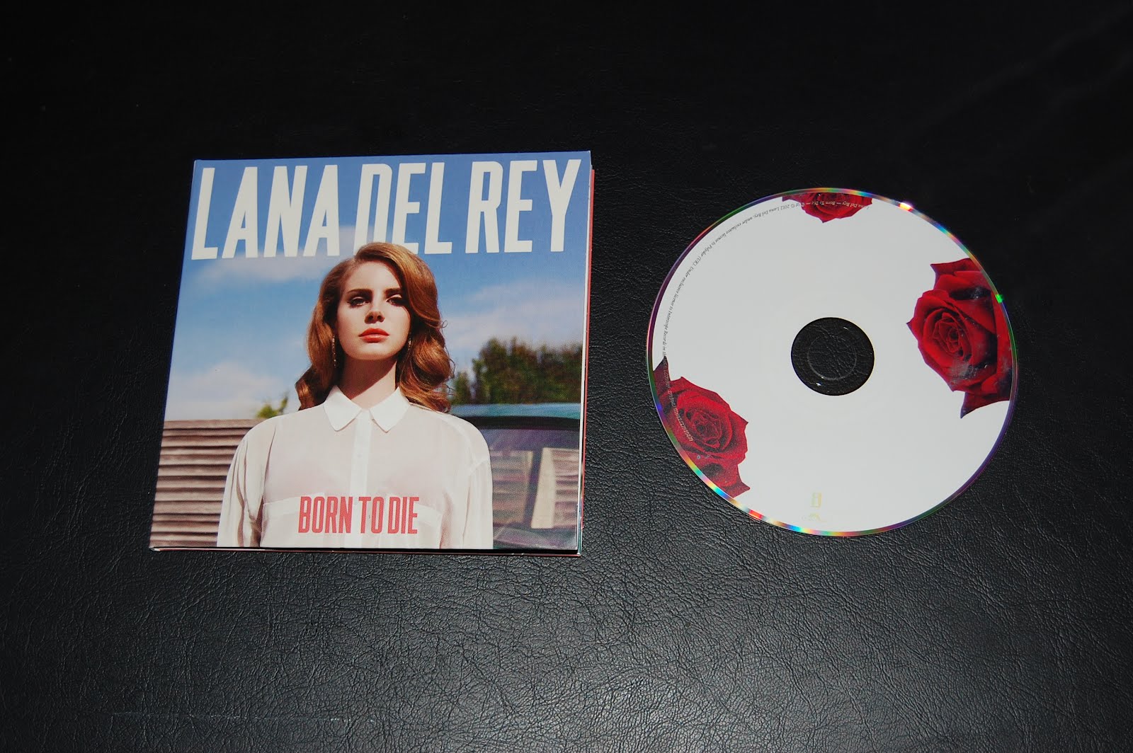 Yziik's Collection Lana Del Rey Born To Die (deluxe edition)