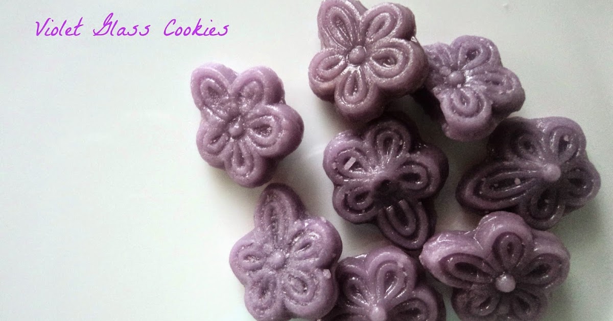 Galletas de cristal con caramelos de violetas - Violet Glass Cookies