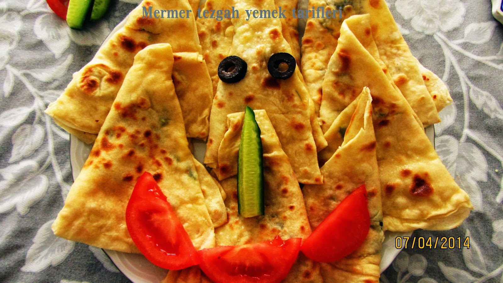 teflon tavada peynirli saç böreği(gözleme) harun yemek tarifleri