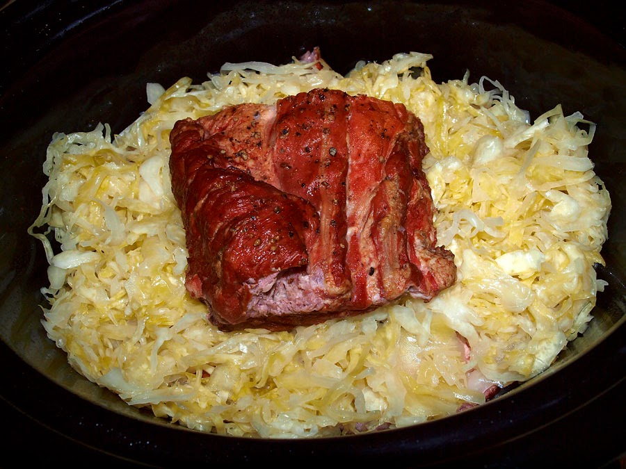 Pellet Smoker Cooking New Year's Smoked Ribs and Kraut