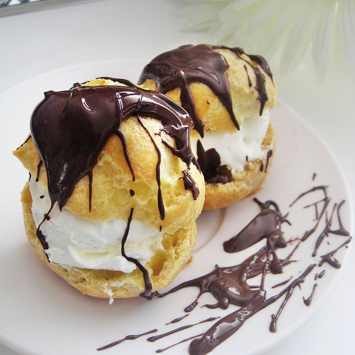 Profiteroles / Chocolate Profiteroles