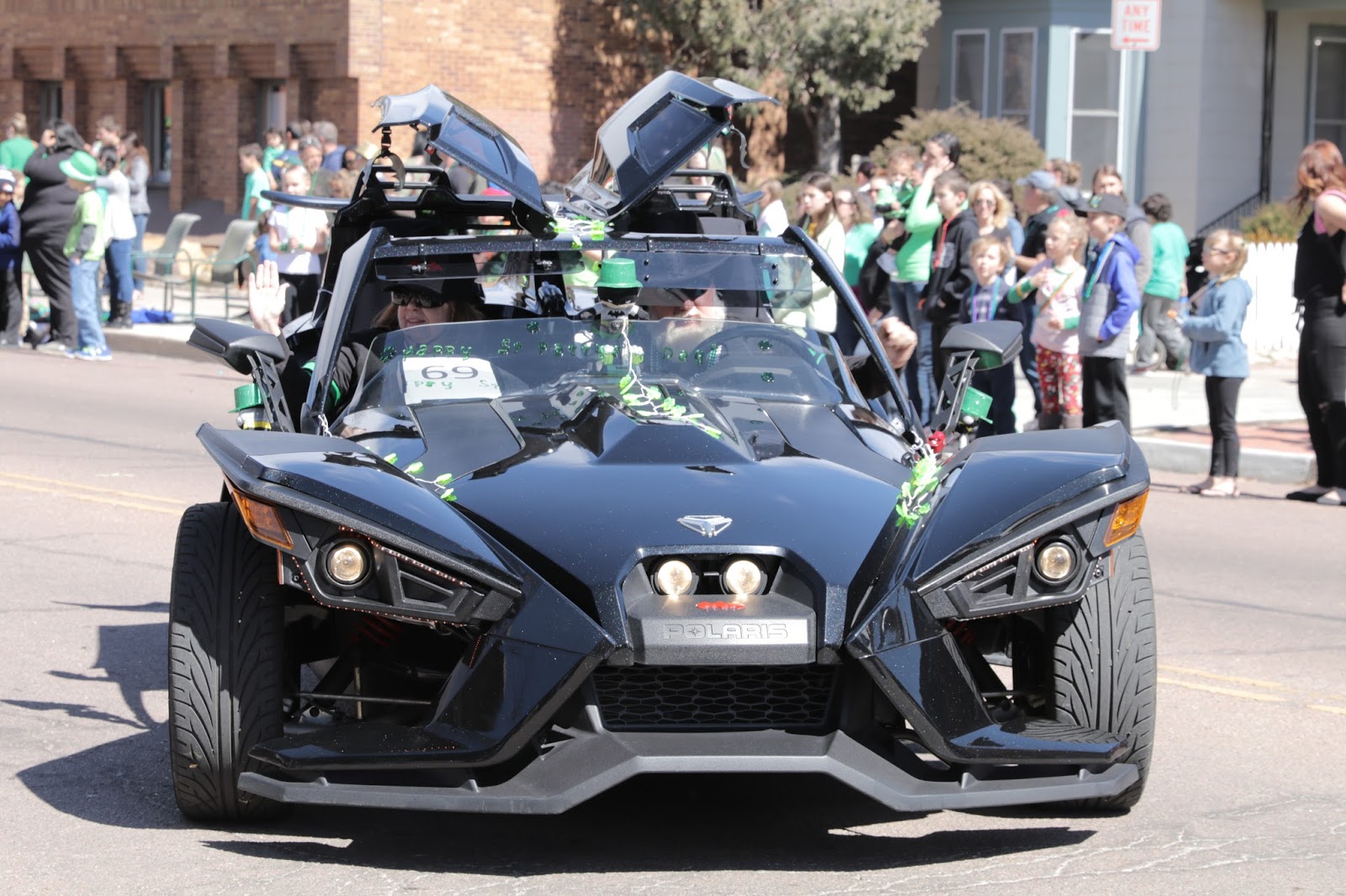 OldMotoDude Polaris Slingshots at the 2018 Colorado Springs St