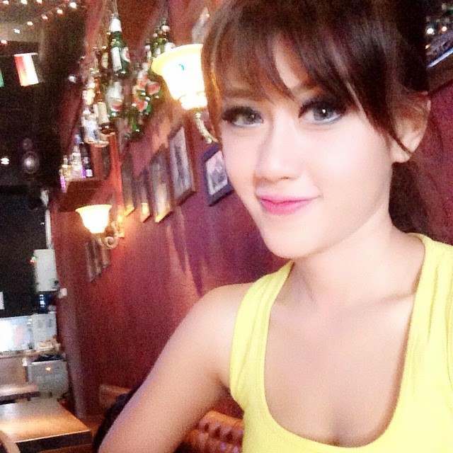 Kumpulan Foto Foto Selfie Rey Utami Di Instagram