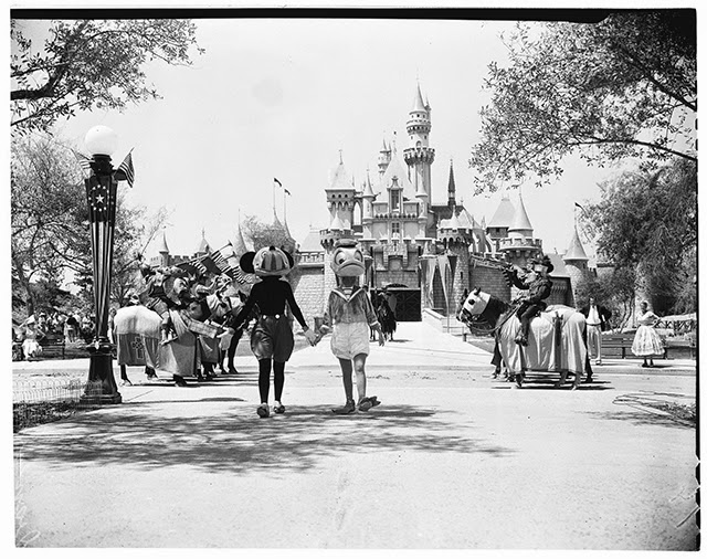 Pictures of Disneyland in the Opening Day on July 17, 1955 Vintage