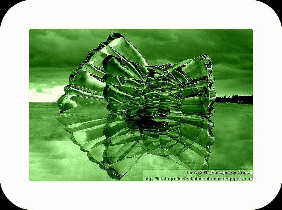 Abstract Photo 3138 Crystal Landscape 157 You and I are the same smile - Tú y yo somos la misma sonrisa Abstract Photo 3138 Crystal Landscape 157 You and I are the same smile - Tú y yo somos la misma sonrisa