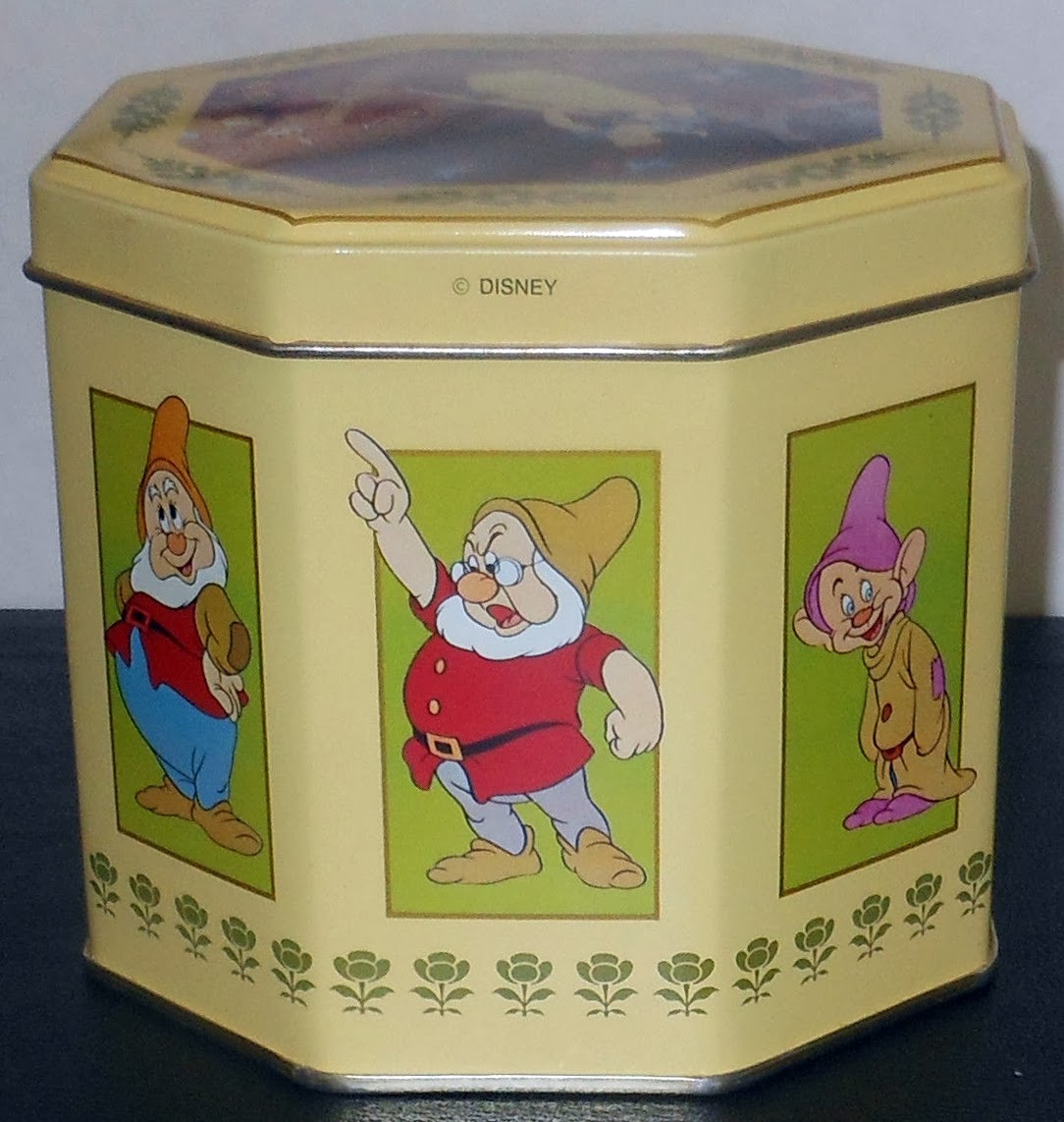 Filmic Light - Snow White Archive: Theme Park Octagonal Candy Tin