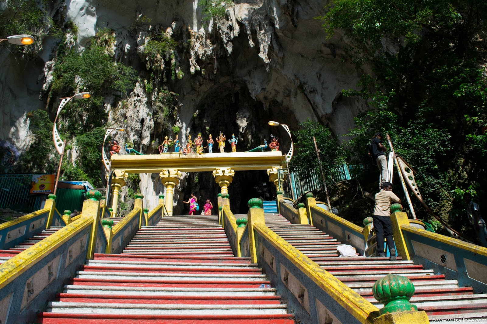 batu caves steps in Kuala Lumpur | How many steps Batu Caves