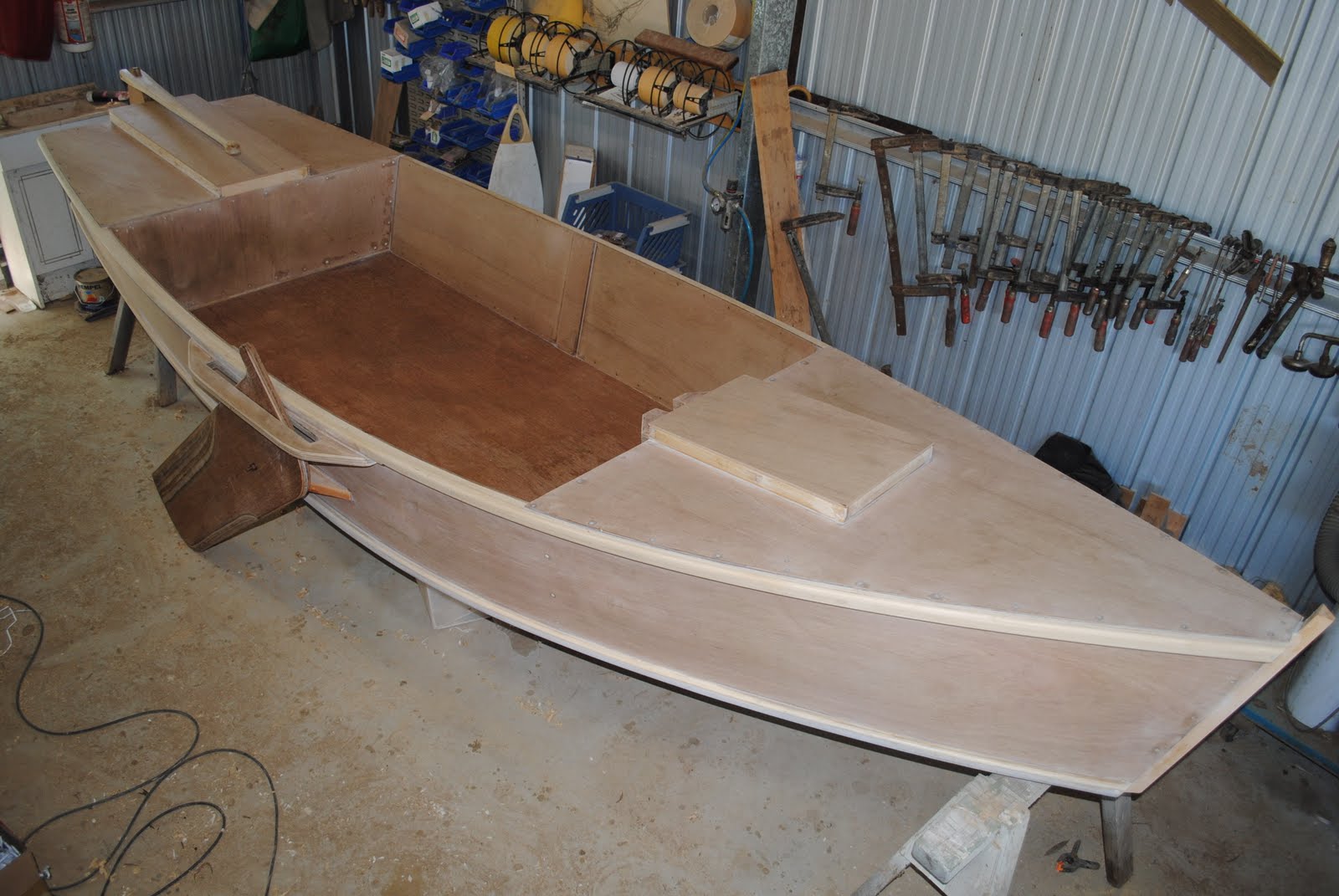 Ross Lillistone Wooden Boats: Photos of a Good Flat 