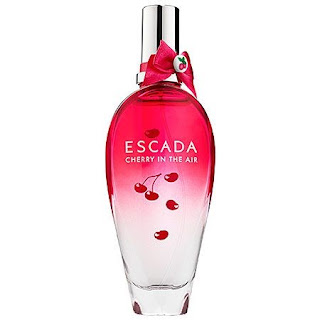 Cherry in the air es un perfume de la casas ESCADA