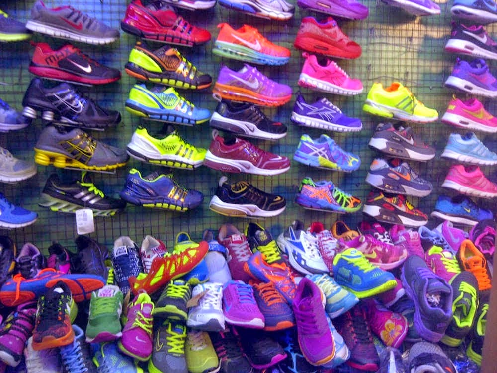 Taman Berlibur: Cari Sepatu di Taman Puring