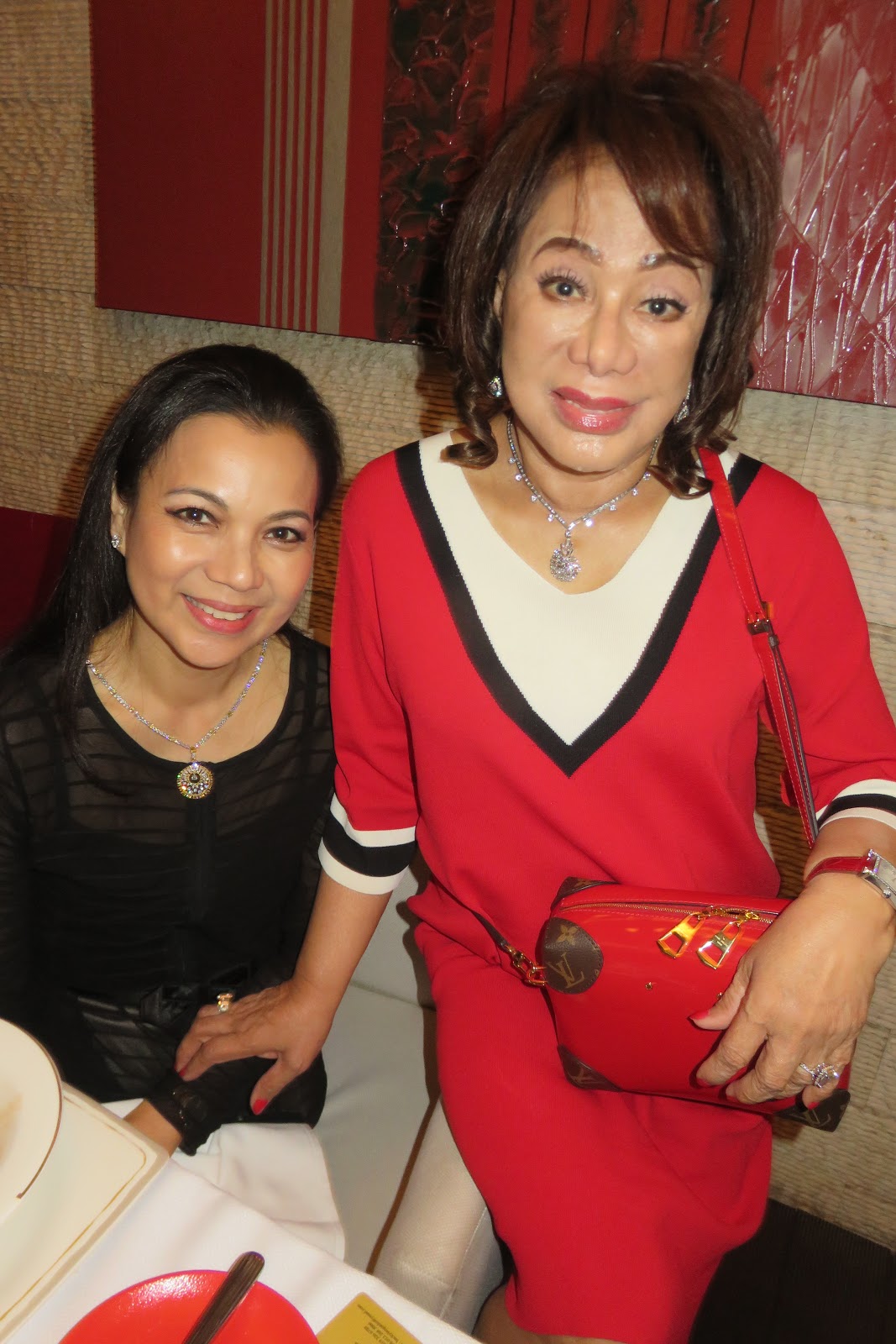Kee Hua Chee Live Happy Valentine S Day Princess Dato Sri Dr Becky Leogardo Hosted Valentine S Dinner At Cedar Restaurant On The 15th Floor Of Impiana Klcc Hotel For 2 Couple She And Myself