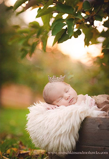 diy paso a paso manualidad corona de encajes para niños y niñas princesas y principes cumpleaños sesión de fotos juegos