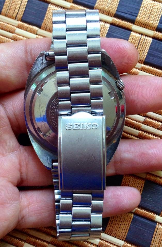 barang vintage : sold - seiko ( caseback been replace with seiko 5 )