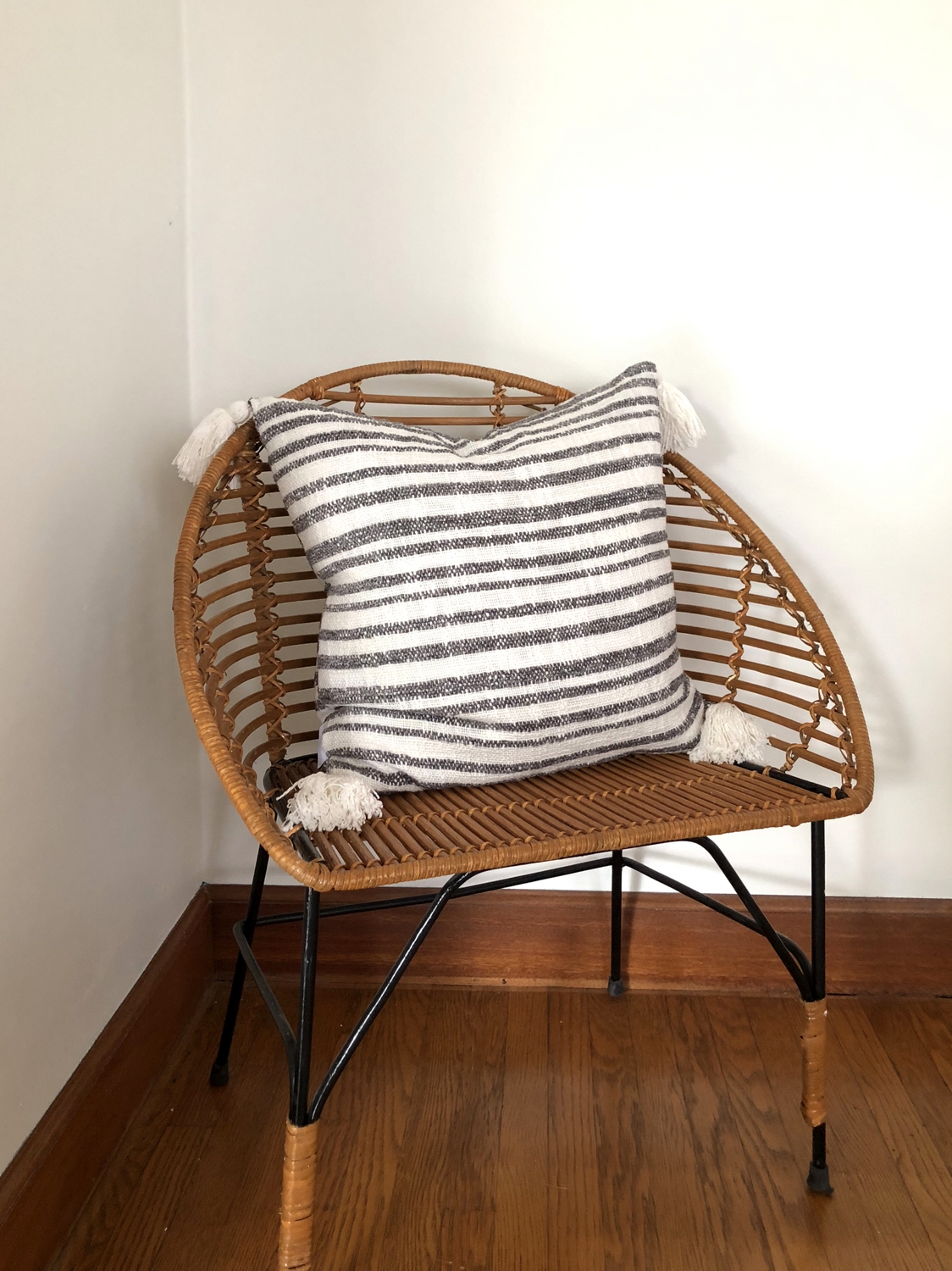 New Favorite Place For Budget Friendly Online Home Decor Ping That Floor Cushion Is From Homegoods In Person But I Did Find This Cute One Online It S Actually Hard To Cushions