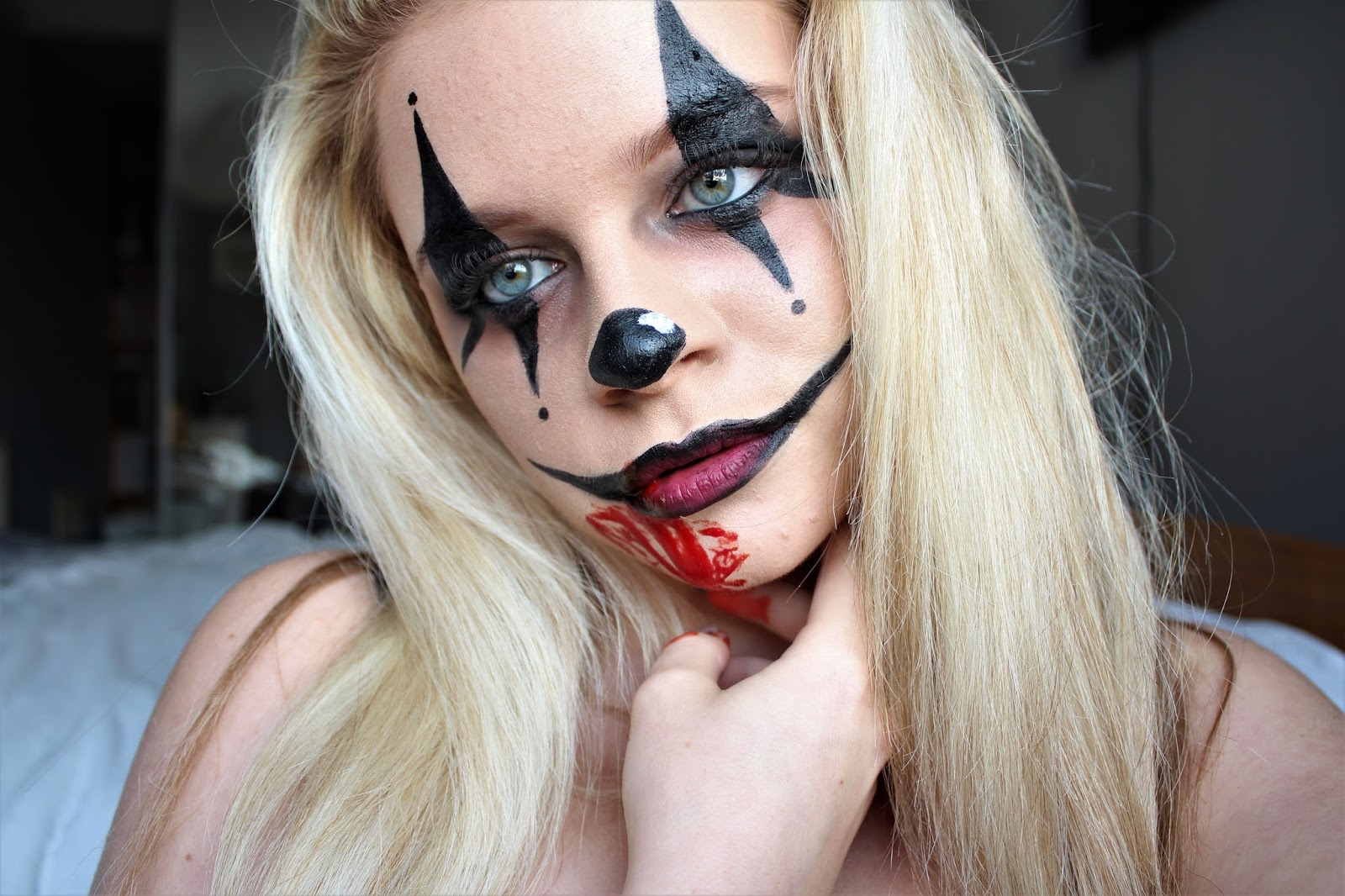 Megan Elizabeth Creepy Killer Clown Halloween Makeup