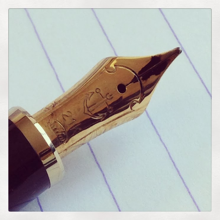 Pentulant Fountain Pen Feeds on Instagram + Some From My Feed