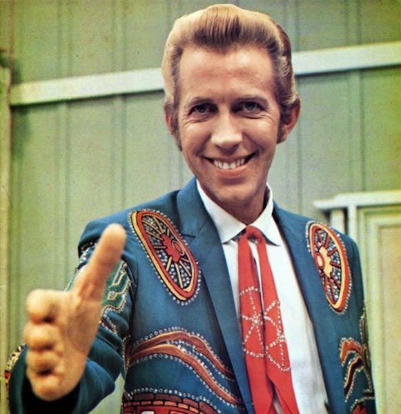 2 or 3 lines (and so much more) Porter Wagoner "Green, Green Grass of Home" (1965)