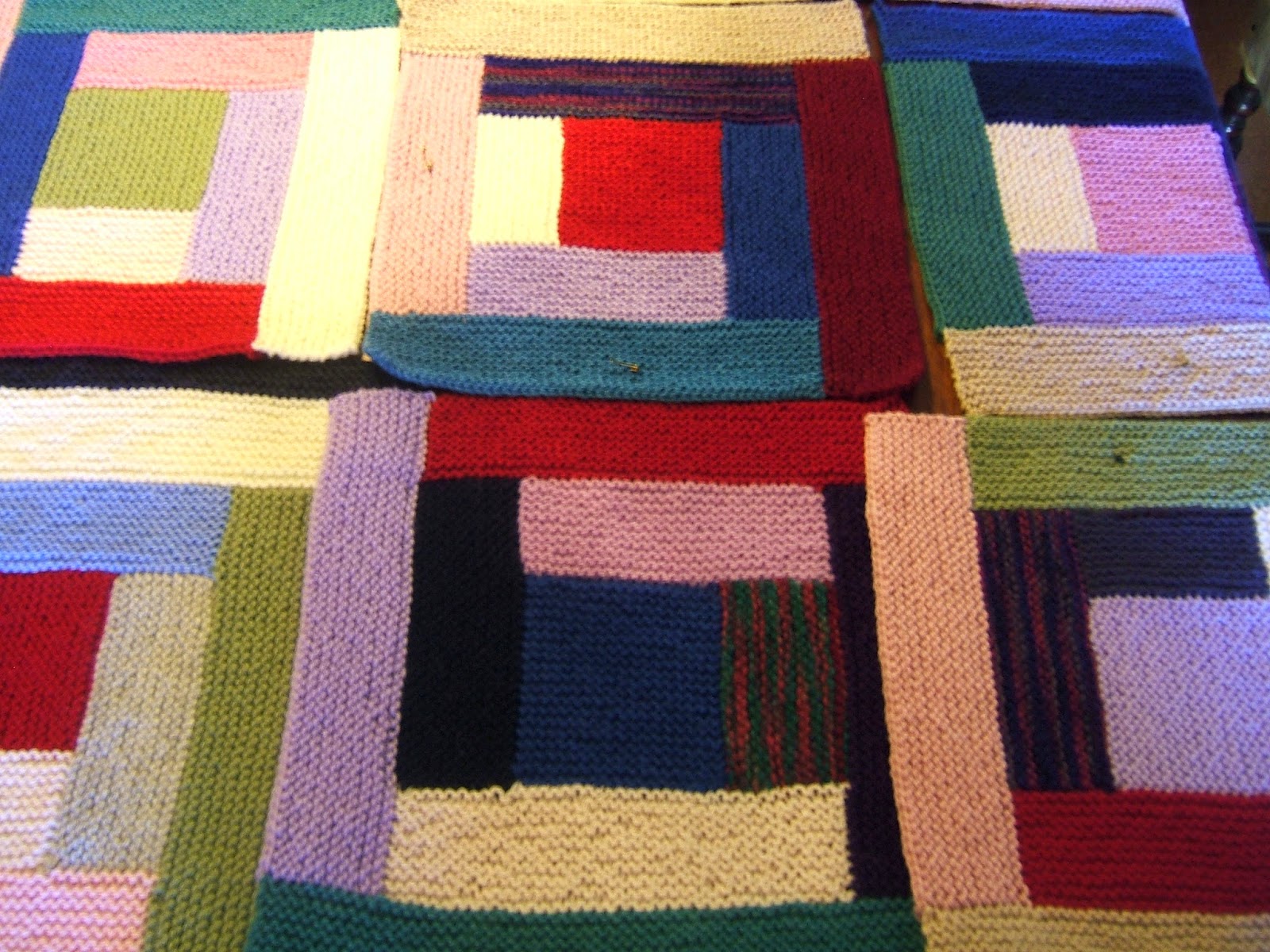 aussie-knitting-threads-log-cabin-knitted-blanket-finished