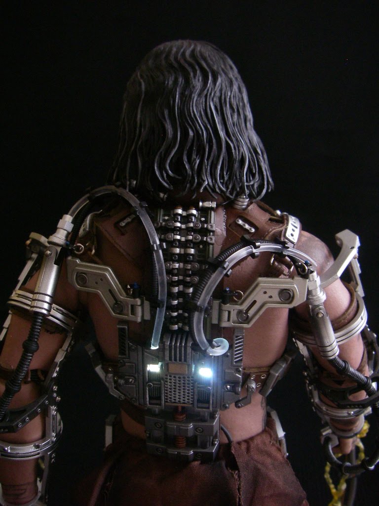 Hot Toys Whiplash Figura 1/6 Deluxe Da Iron Man 2 - Edizione Esclusiva Con Diorama