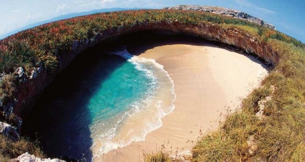 Η «ακτή του Ερωτα» ή αλλιώς «Playa del Amor» Η «ακτή του Ερωτα» ή αλλιώς «Playa del Amor»