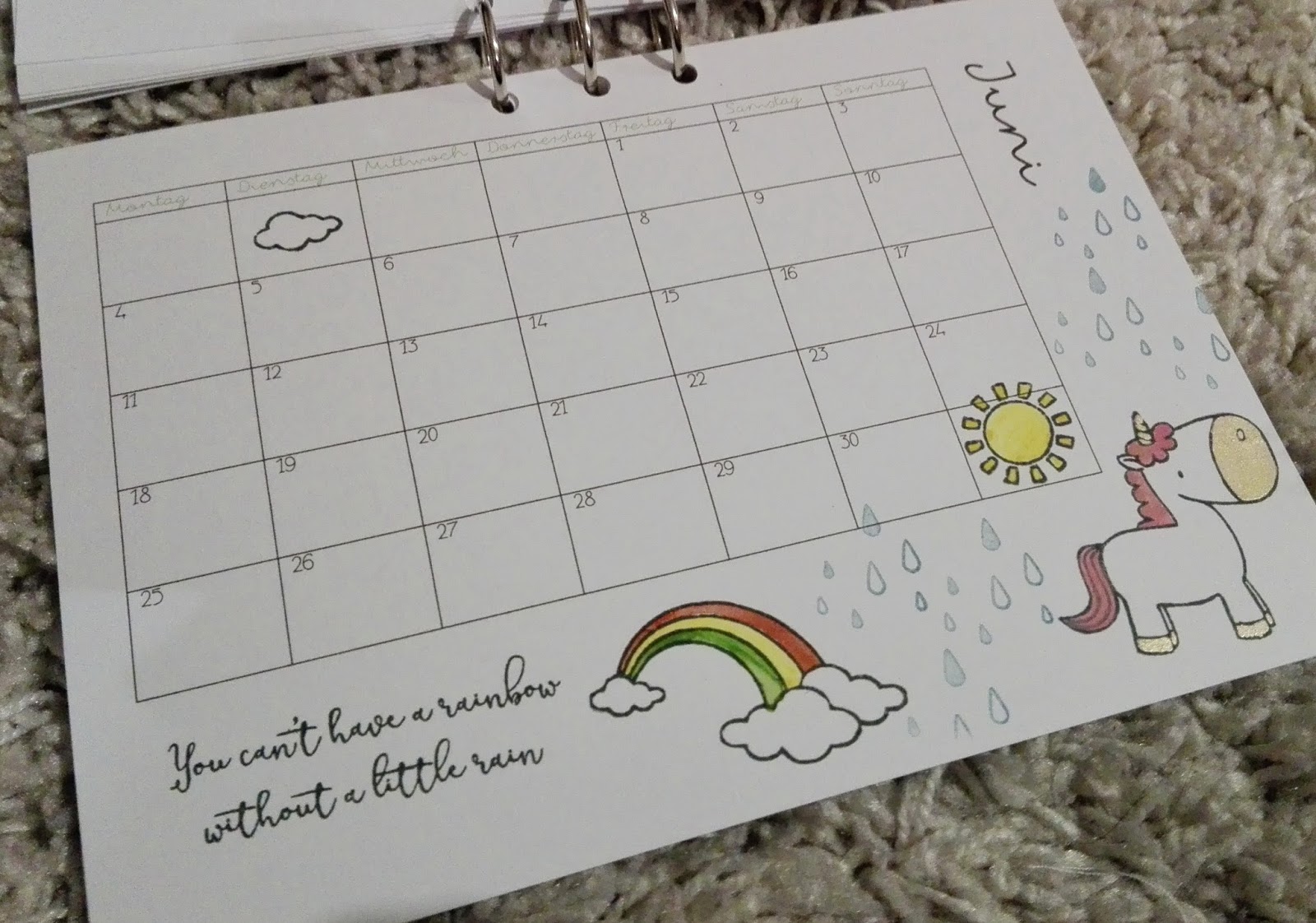 Lucciola: [DIY] Kalender Freebie: Selbstgemachter Kalender mit Stempeln