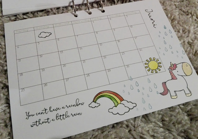 [DIY] Kalender Freebie: Selbstgemachter Kalender mit Stempeln