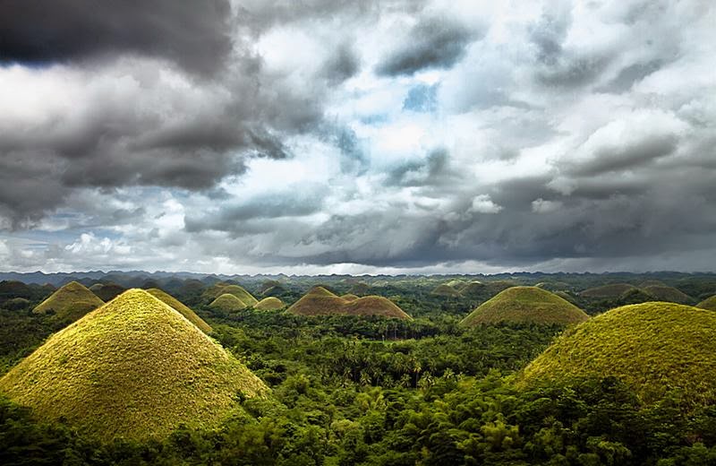 Chocolate Hills - The most famous tourist attraction on the island of Bohol, Philippines.