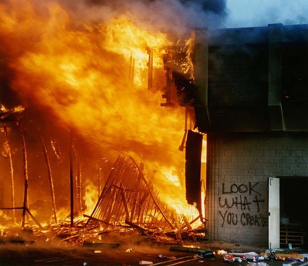 Photos of The 1992 Los Angeles Riots vintage everyday