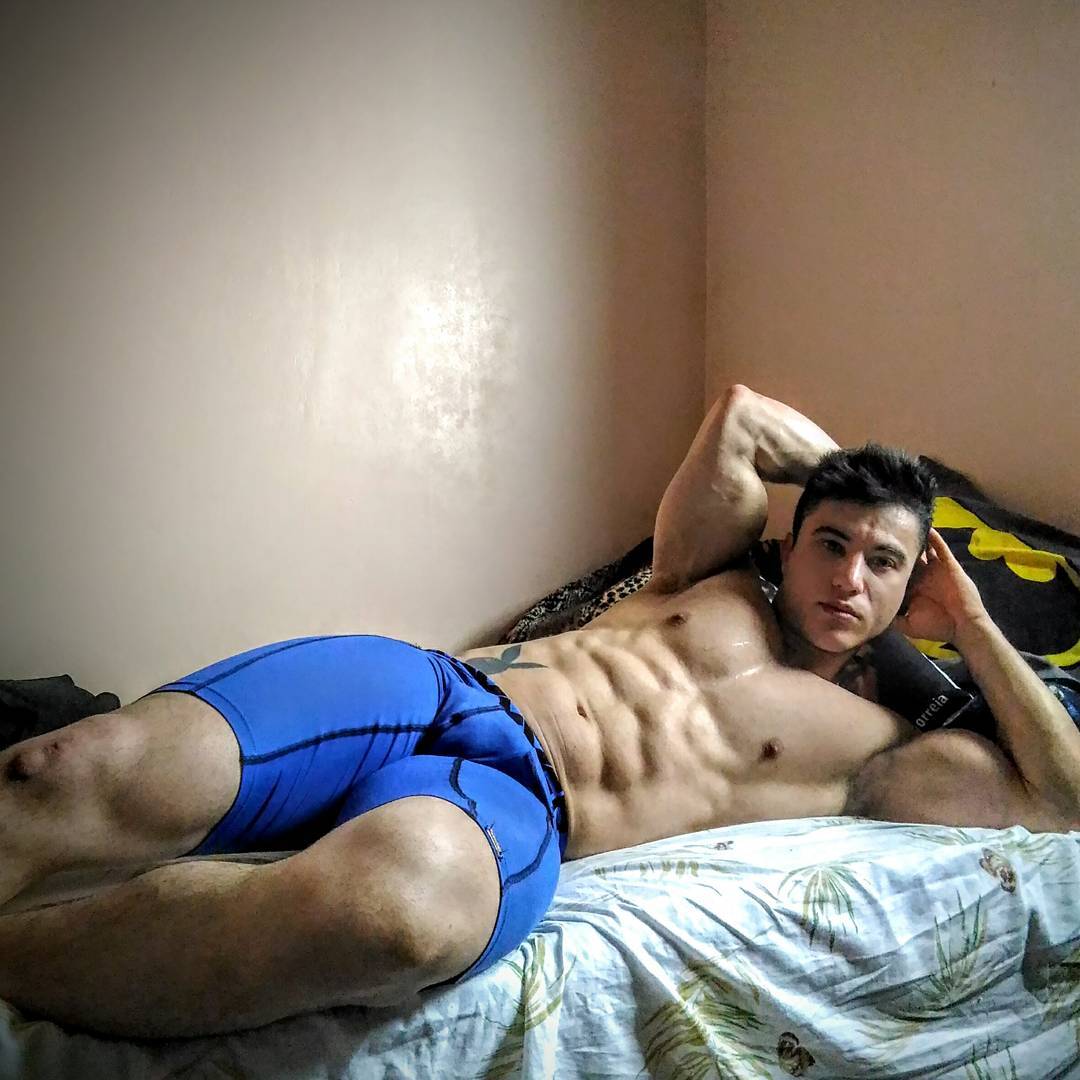 14733355_1571759626169854_39644678402909