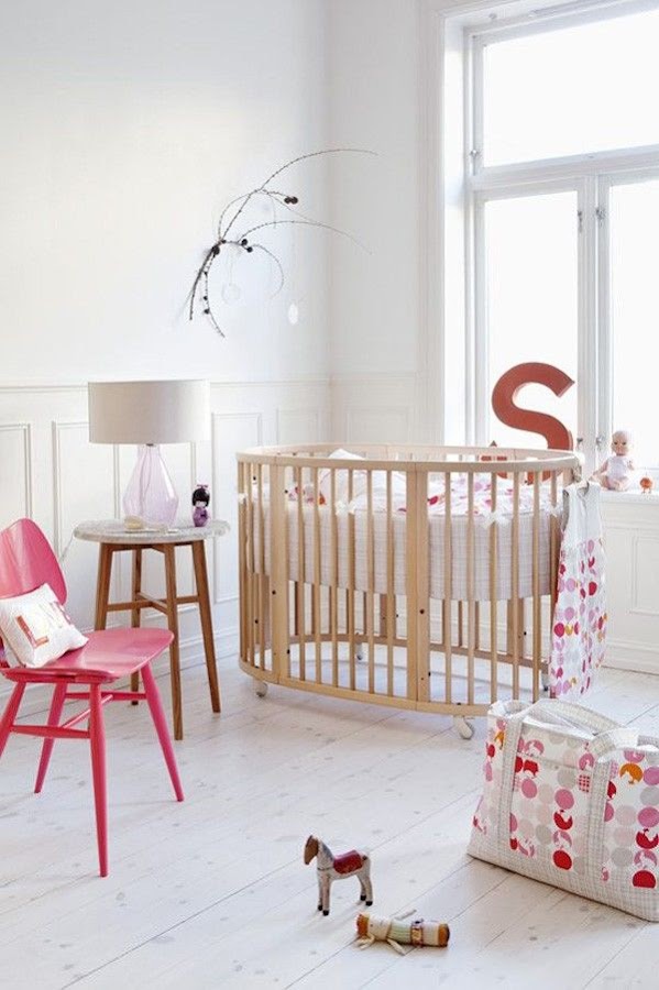 Decorar con letras cuarto del bebé