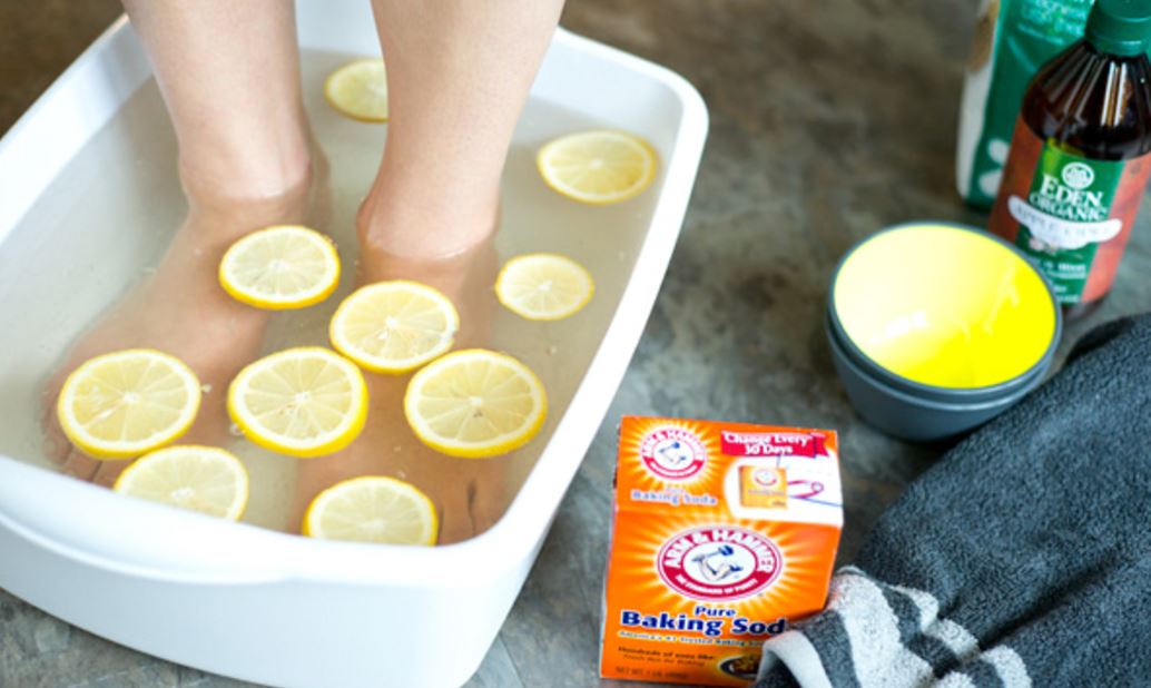 Kết quả hình ảnh cho DIY All-Natural Foot Soak with Baking Soda to Cure Dry Cracked Feet