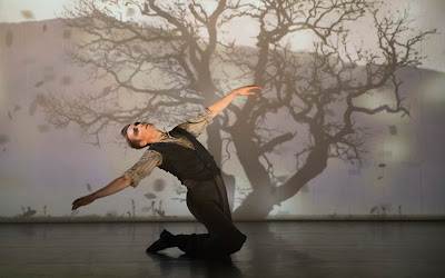 Review: THE RED SHOES Captivate LA Review: THE RED SHOES Captivate LA Image