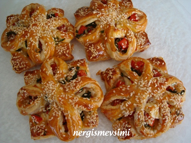 nergismevsimi MİLFÖY ÇİÇEK BÖREK