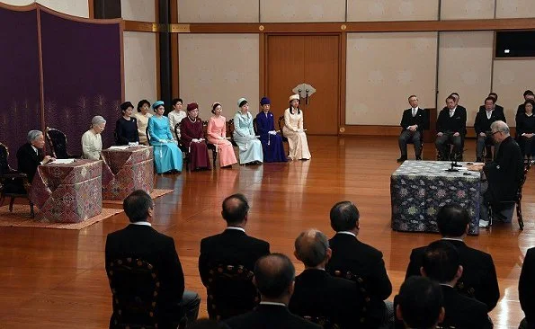 Emperor Akihito, Empress Michiko, Crown Prince Naruhito, Prince Akishino, Princesses Kiko, Hisako, Mako and Kako