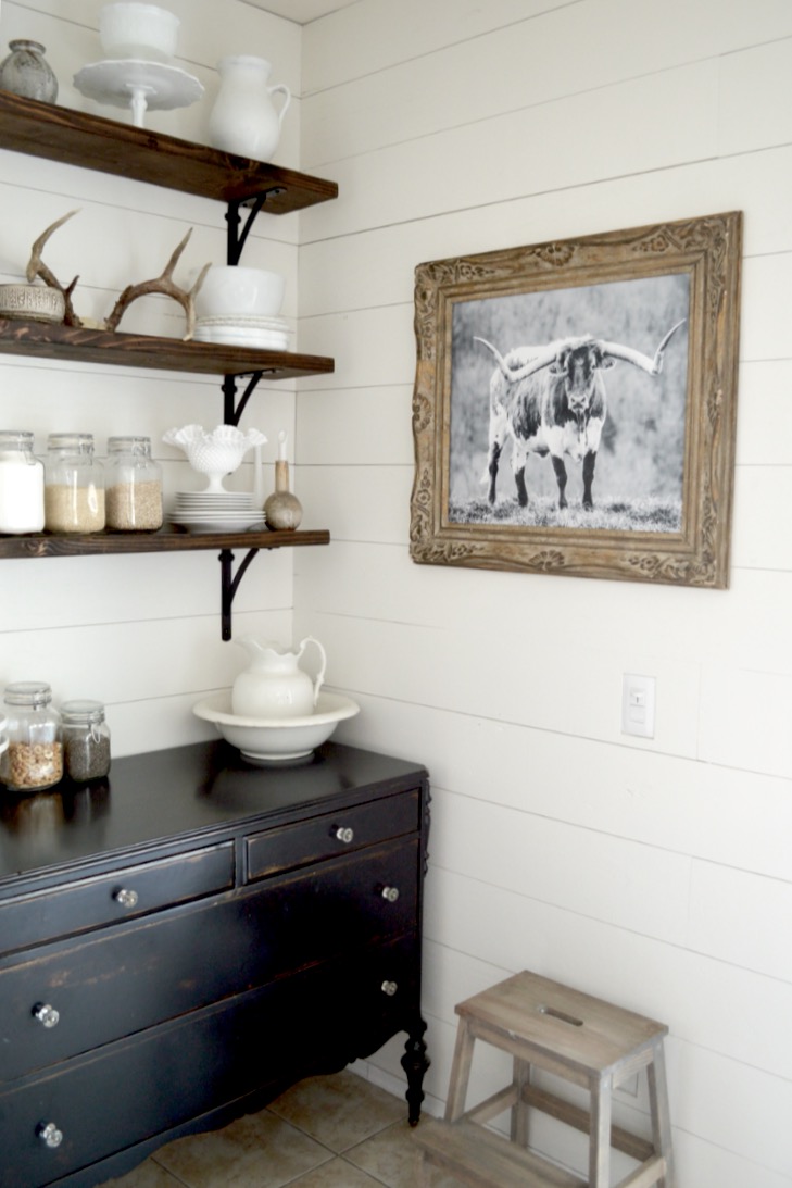 Little Farmstead Farmhouse Style My Vintage Porch Home Tour Her Furniture And Decor Are Full Of Character Give The Feeling A Home That Has Been Lovingly Embled Over Time