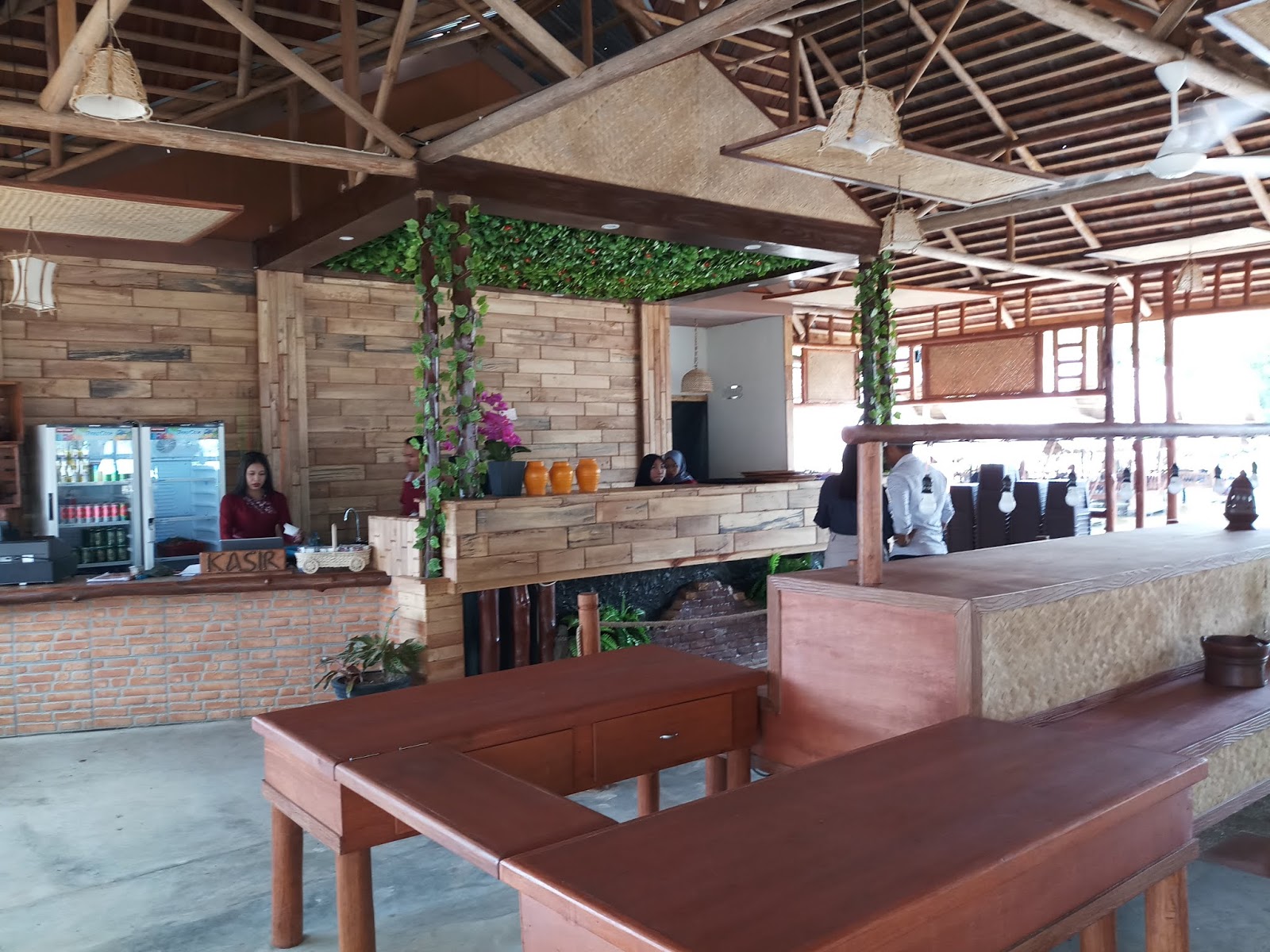 Jungkat Resort - Sarana Wisata di Muara Kapuas Pontianak ...