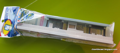 daiso 100 yen store train diorama