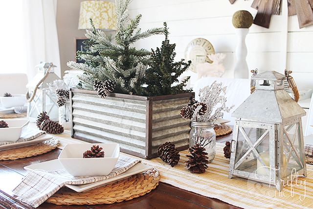 Christmas farmhouse decor and decorating ideas for dining room. Shiplap dining room, fixer upper style dining room