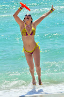 Jennifer Nicole Lee  Bikini body 2013