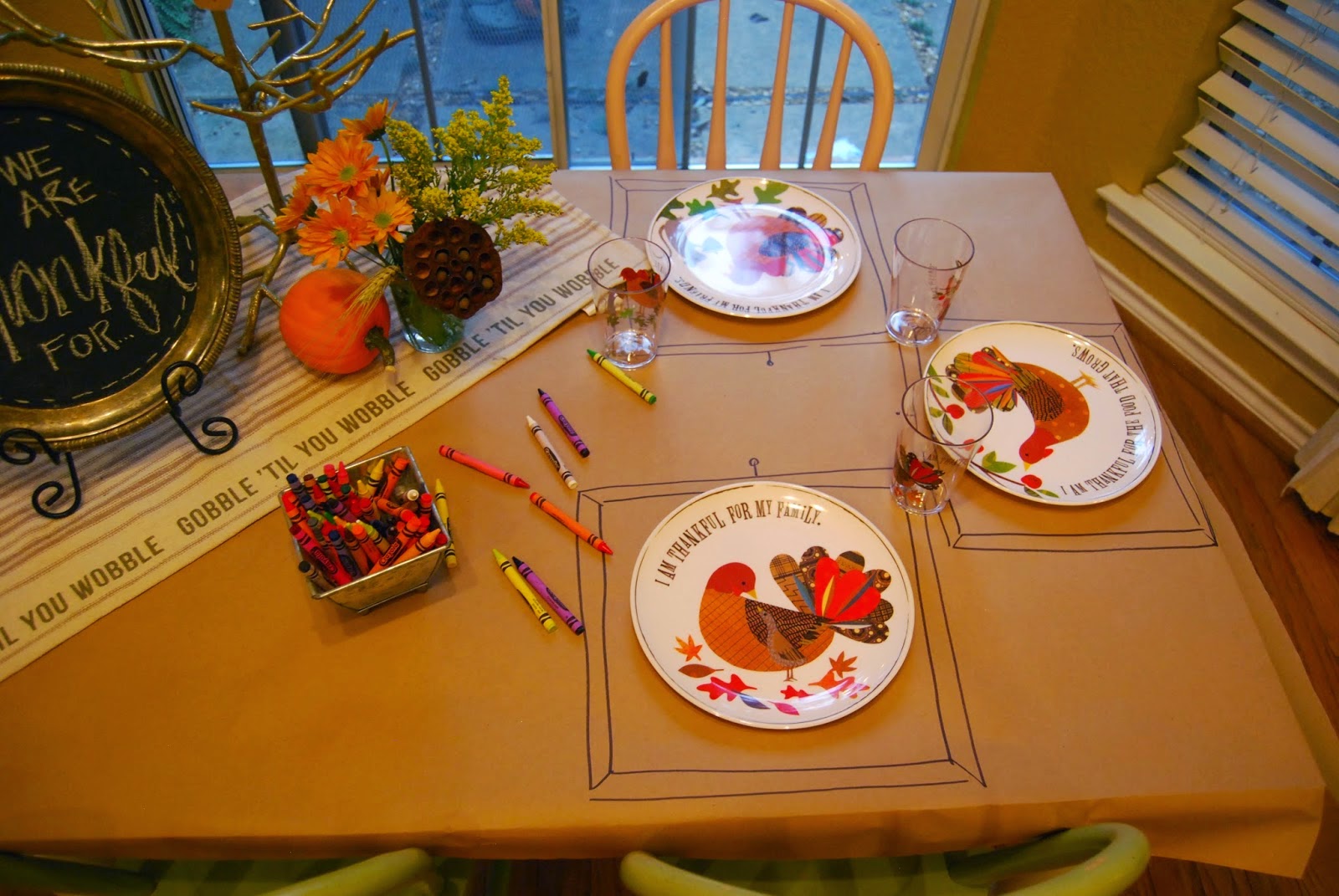 Momfessionals: Kids Table