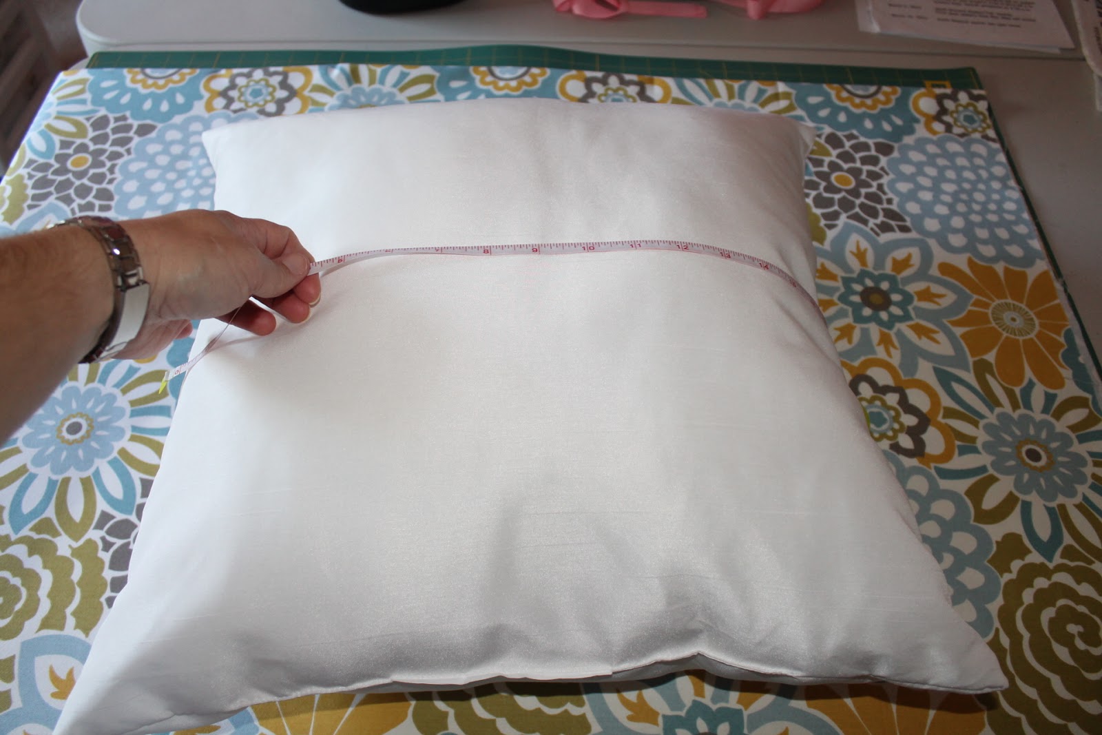 Applique Time I Made it Monday Removable Throw Pillow Covers