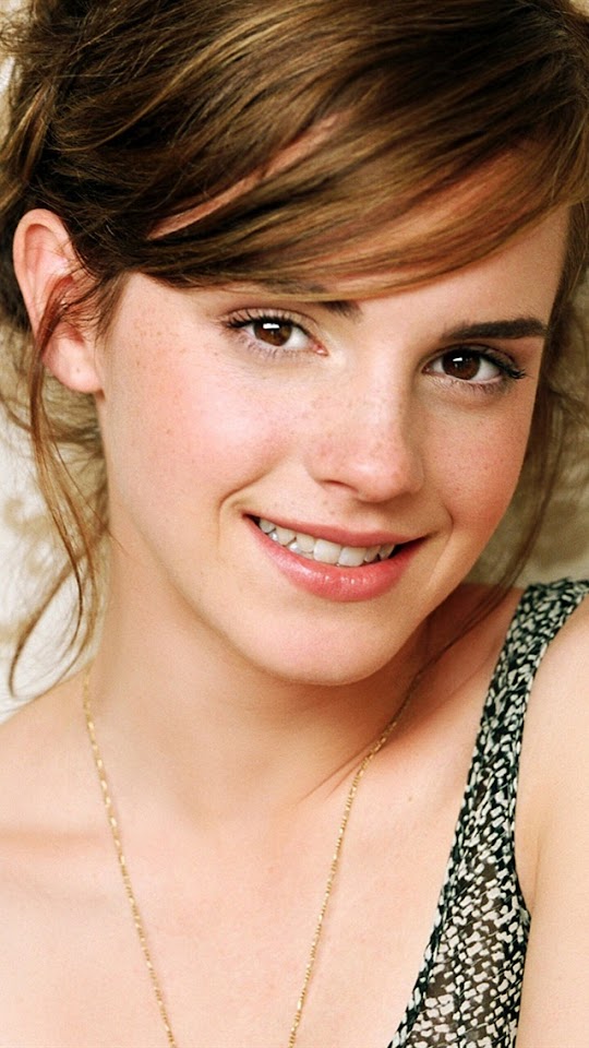   Lovely Emma Watson   Android Best Wallpaper