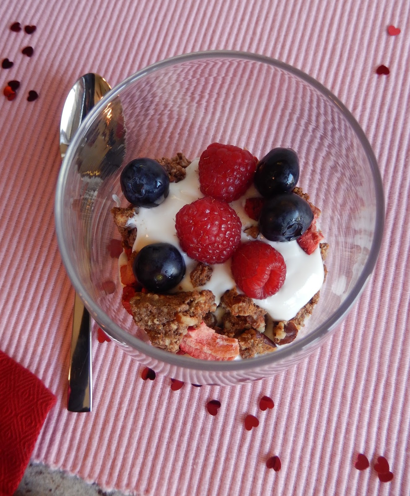 theworldaccordingtoeggface Healthy Breakfast Recipe Premier Protein Chocolate Strawberry